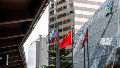 Chinese tech stocks mostly rise as Meituan jumps more than 11% in mixed Asia trading
