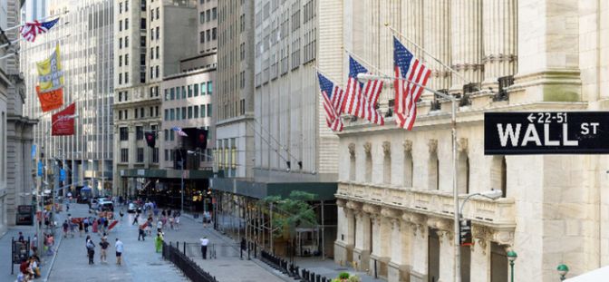 US stocks close higher as investors shake off recession concerns